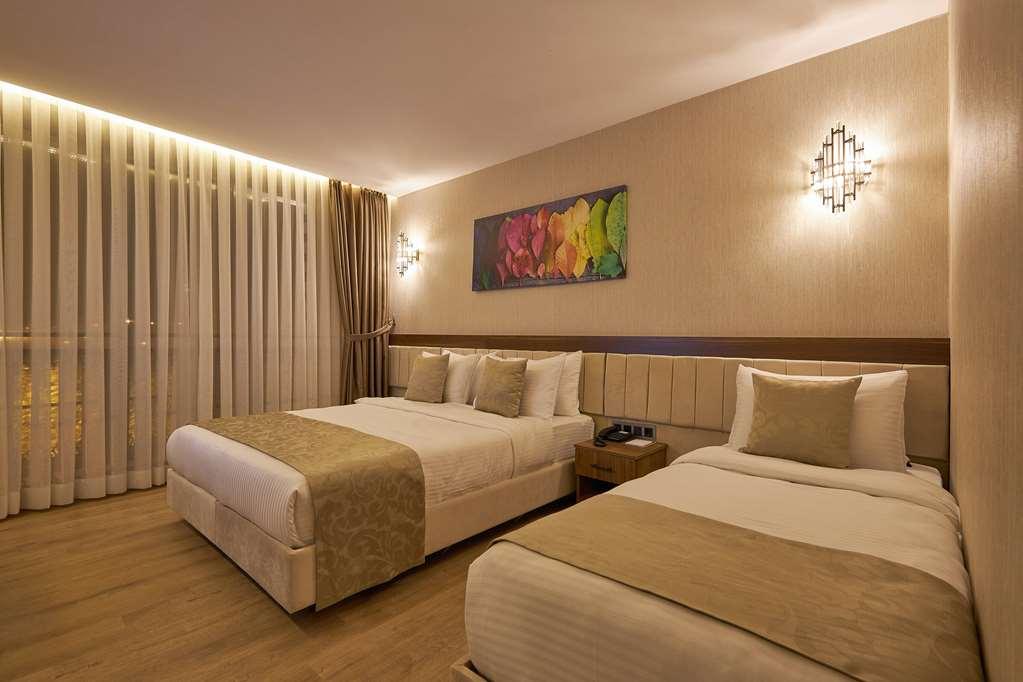Operla Airport Hotels, Tm Istanbul Room photo